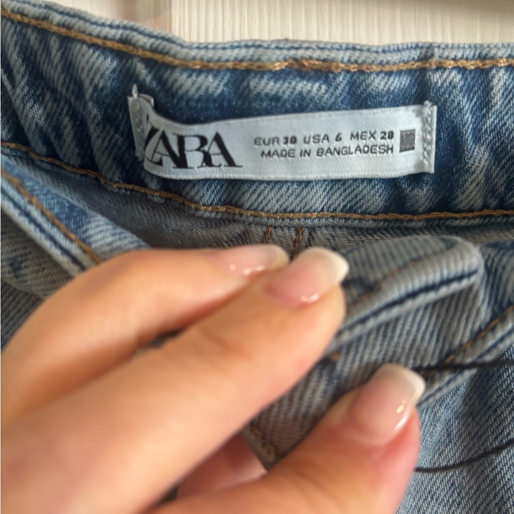 Zara Blue Jean Shorts Distressed Casual Style - Picture 2 of 4